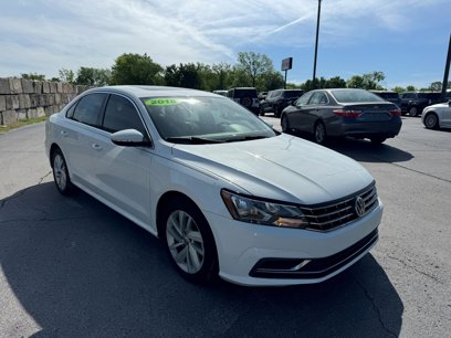 Used 2018 Volkswagen Passat 2.0T SE