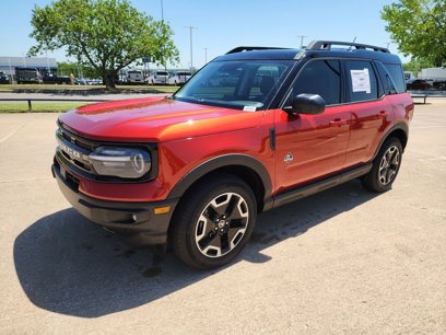 New 2024 Ford Bronco Sport Outer Banks w/ Tech Package