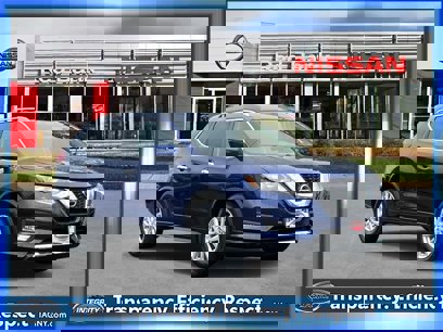 Used 2018 Nissan Rogue SV w/ Premium Package