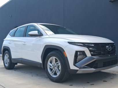 New 2025 Hyundai Tucson SE