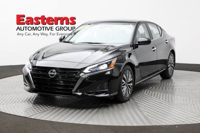 Used 2023 Nissan Altima 2.5 SV w/ SV Premium Package