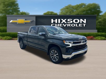 New 2026 Chevrolet Silverado 1500 LT w/ LPO, Dark Essentials Package