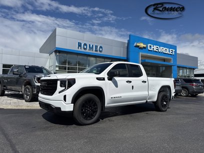New 2025 GMC Sierra 1500 Pro w/ Graphite Edition
