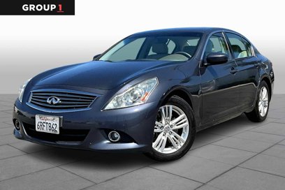 Used 2011 INFINITI G37 Journey w/ Premium Pkg