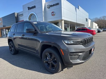 New 2025 Jeep Grand Cherokee Altitude