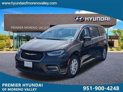 Used 2023 Chrysler Pacifica Touring-L