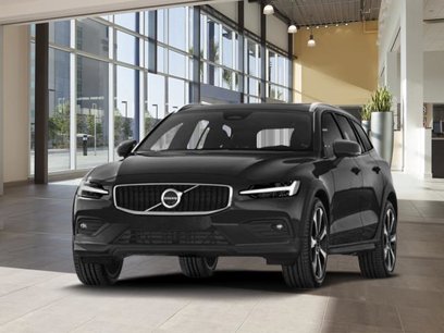 New 2025 Volvo V60 B5 Cross Country Plus w/ Protection Package Premier