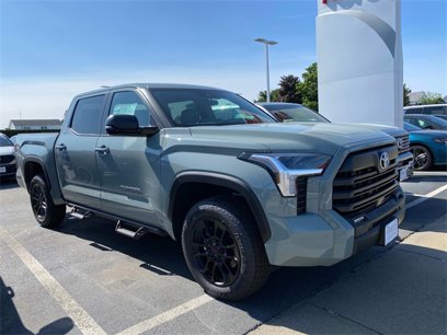 New 2025 Toyota Tundra SR5