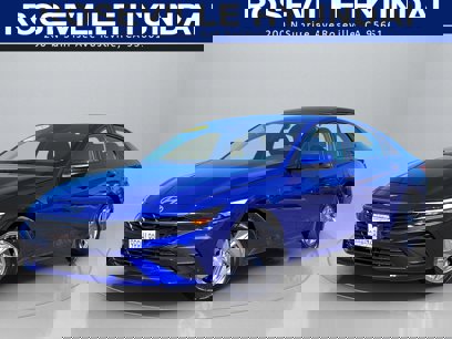 Certified 2025 Hyundai Elantra SE