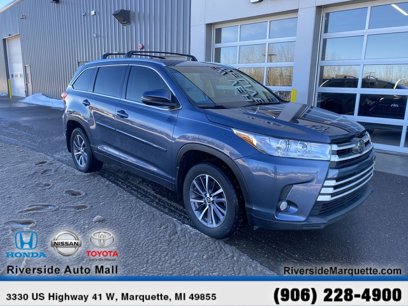 Used 2019 Toyota Highlander SE
