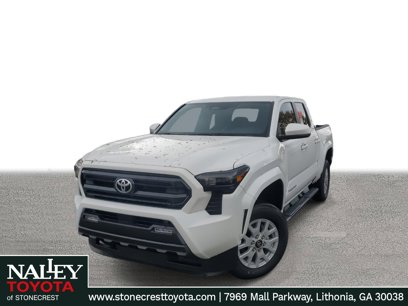 New 2024 Toyota Tacoma SR5