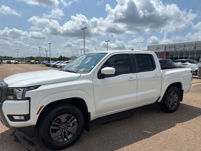 New 2025 Nissan Frontier SV