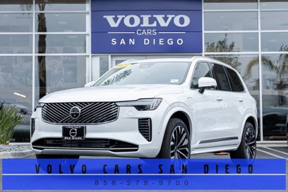 New 2025 Volvo XC90 T8 Plus w/ Protection Package Premier