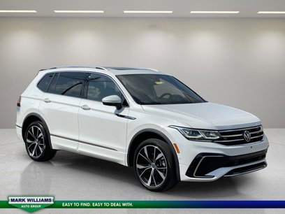 Used 2022 Volkswagen Tiguan SEL R-Line