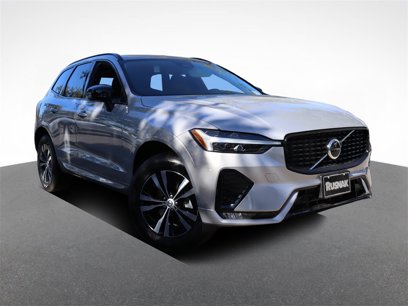 New 2025 Volvo XC60 B5 Core w/ Protection Package Premier