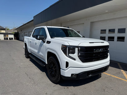 Used 2025 GMC Sierra 1500 Elevation w/ Elevation Premium Package