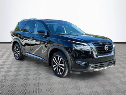 Used 2024 Nissan Pathfinder Platinum w/ Cargo Package