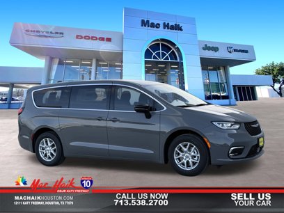 New 2025 Chrysler Pacifica Select