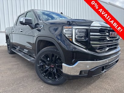 New 2025 GMC Sierra 1500 SLT w/ SLT Premium Package