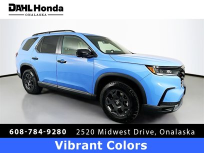 New 2025 Honda Pilot TrailSport