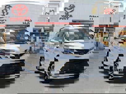 Used 2021 Toyota Sienna XLE