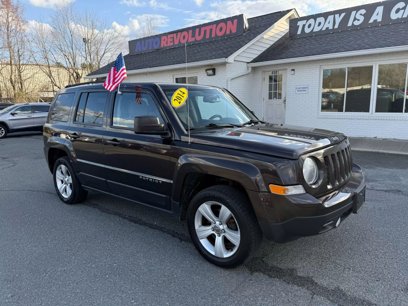 Used 2014 Jeep Patriot Latitude w/ Sun/Sound Group