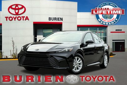 New 2025 Toyota Camry LE w/ Convenience Package