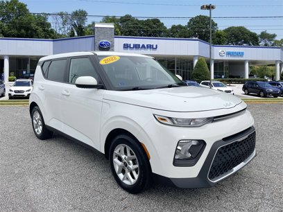 Used 2022 Kia Soul LX w/ Technology Package