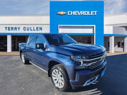 Used 2022 Chevrolet Silverado 1500 High Country w/ Technology Package