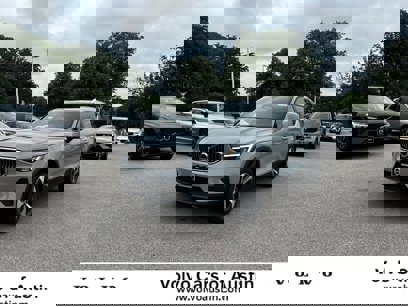 New 2025 Volvo XC40 B5 Core w/ Protection Package Premier