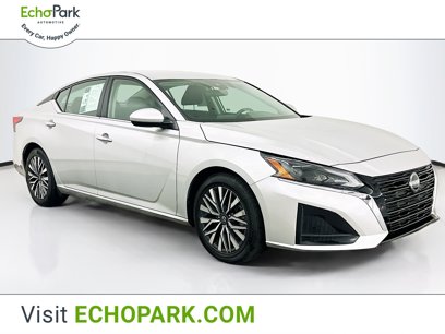 Used 2023 Nissan Altima 2.5 SV