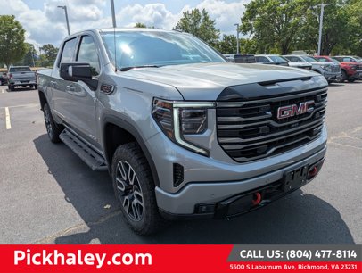 New 2025 GMC Sierra 1500 AT4 w/ AT4 Premium Package