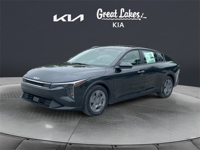 New 2025 Kia K4 LX