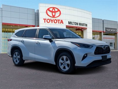 Certified 2023 Toyota Highlander LE