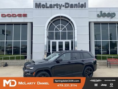 Used 2023 Jeep Grand Cherokee Limited w/ Black Appearance Package