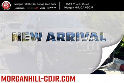 Used 2019 Jeep Cherokee Latitude w/ Popular Appearance Group