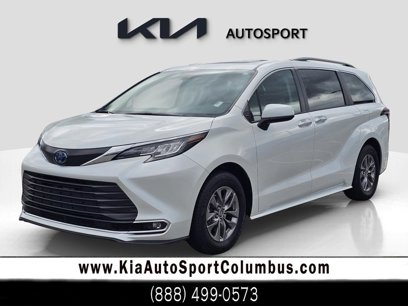 Used 2023 Toyota Sienna XLE