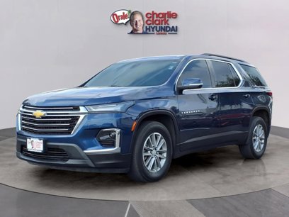 Used 2023 Chevrolet Traverse LT