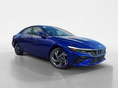 New 2025 Hyundai Elantra SEL