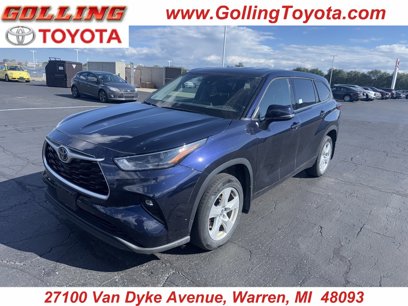 Used 2022 Toyota Highlander LE