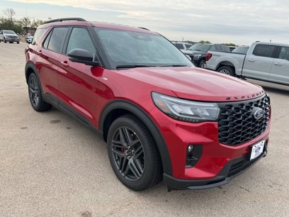 New 2025 Ford Explorer ST-Line w/ Premium Package