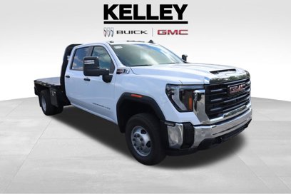 New 2024 GMC Sierra 3500 Pro w/ Convenience Package
