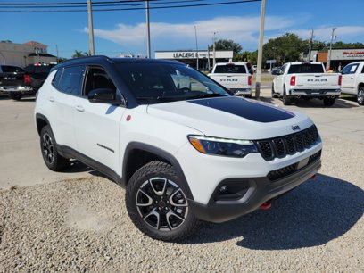 New 2025 Jeep Compass Trailhawk
