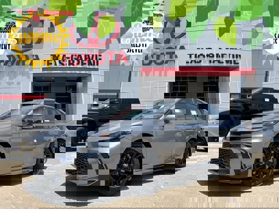 New 2025 Toyota Camry SE