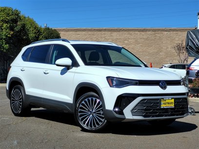 New 2025 Volkswagen Taos SE