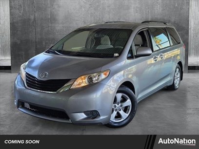 Used 2013 Toyota Sienna LE