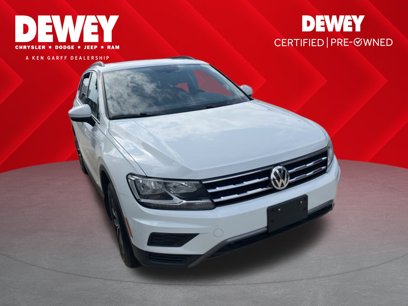 Used 2020 Volkswagen Tiguan SE w/ Panoramic Sunroof Package
