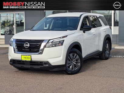New 2025 Nissan Pathfinder S