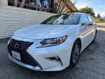 Used 2018 Lexus ES 350 w/ Navigation System Package