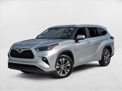 Used 2023 Toyota Highlander XLE